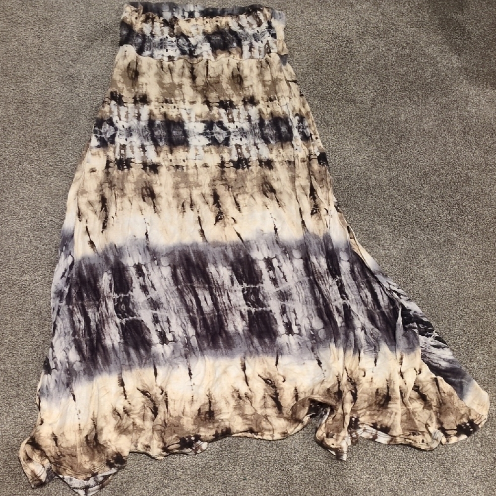Tie-Dye Maxi Skirt